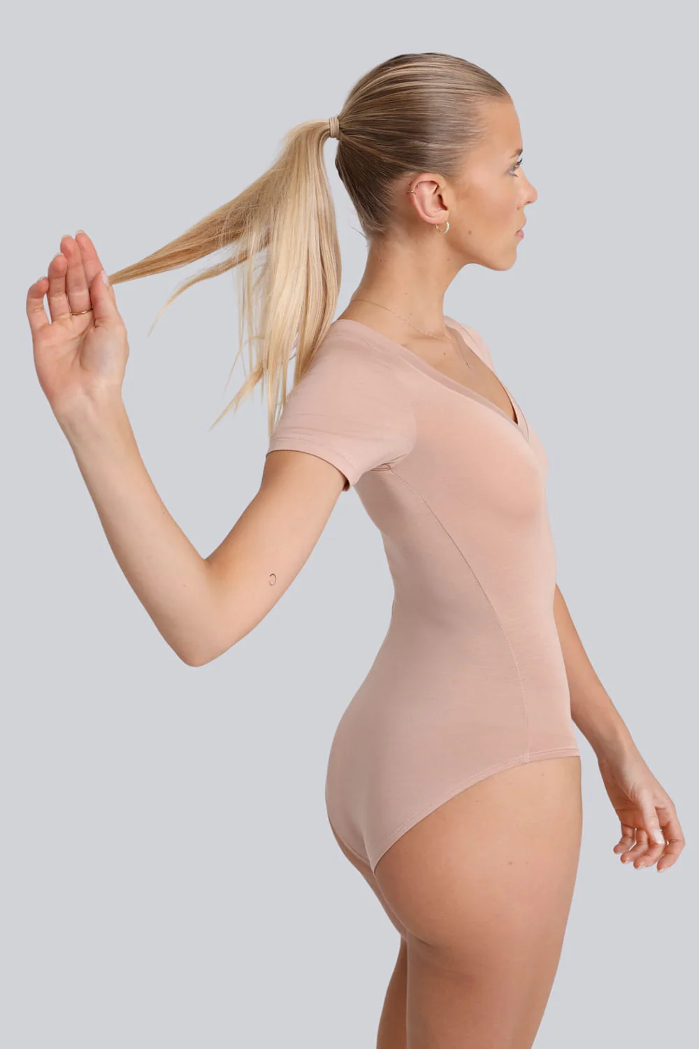 Body Miss Invisible Shortsleeve V-neck Cappuccino - Image 3
