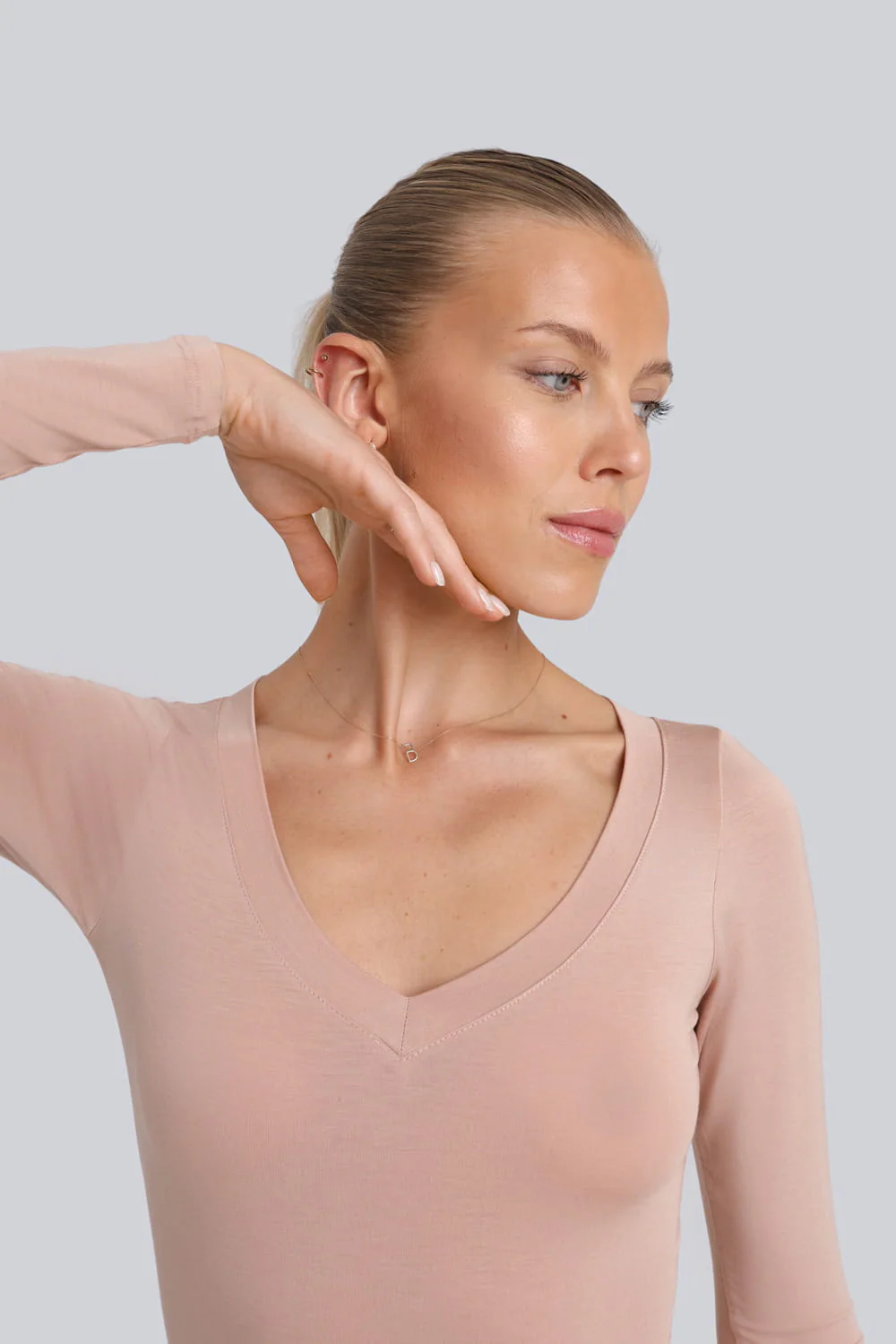 Body Miss Invisible Longsleeve V-neck Cappuccino - Image 3