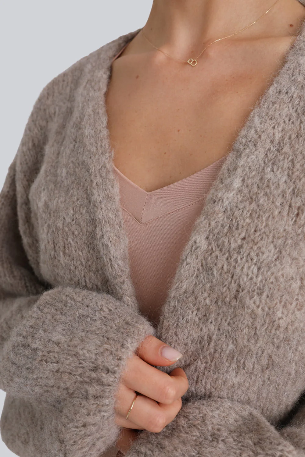 Body Miss Invisible Longsleeve V-neck Cappuccino - Image 6