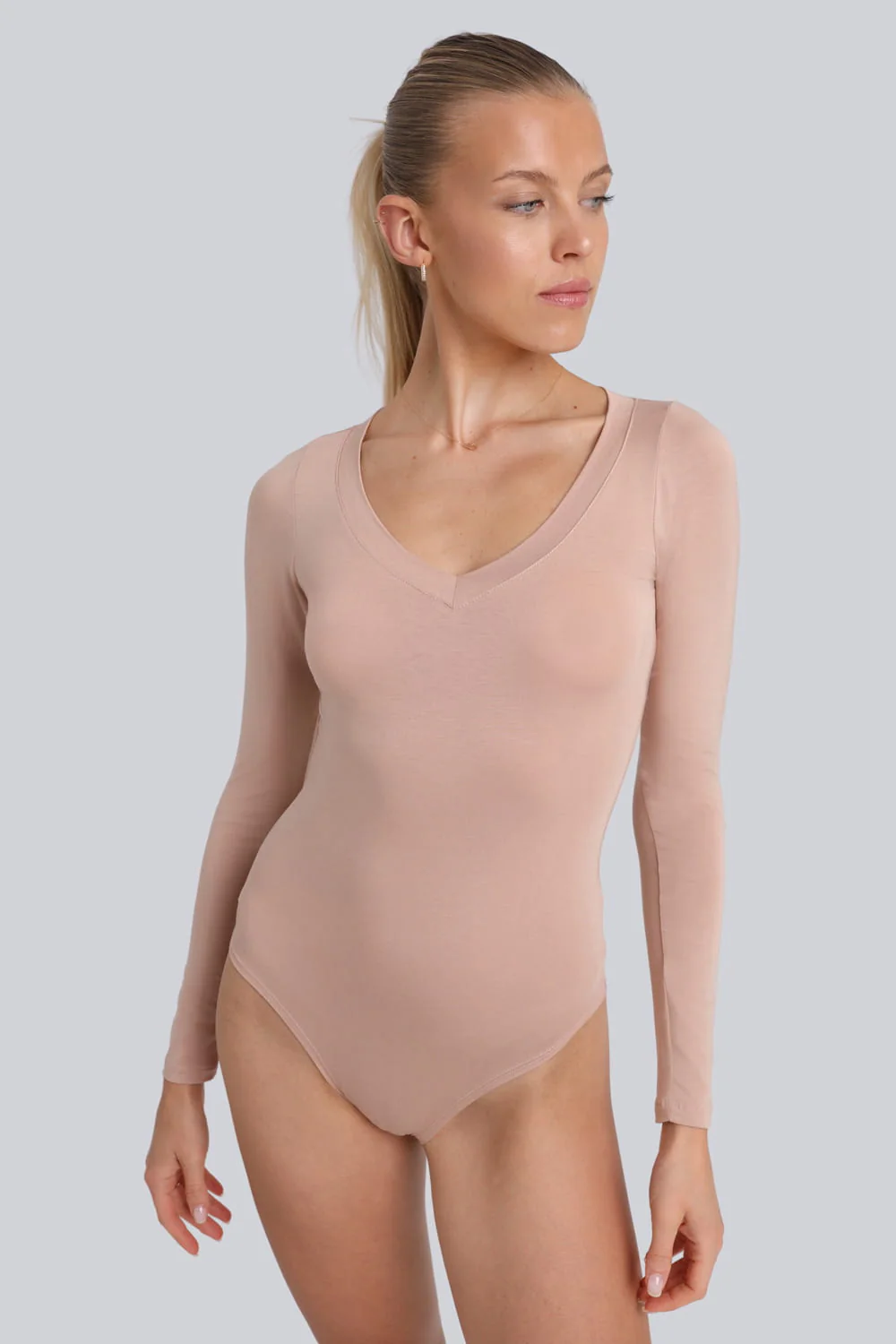 Body Miss Invisible Longsleeve V-neck Cappuccino - Image 7