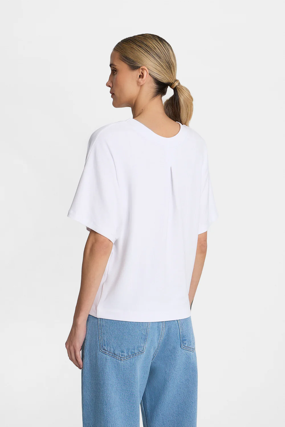 T-shirt Miss Amity White - Image 6