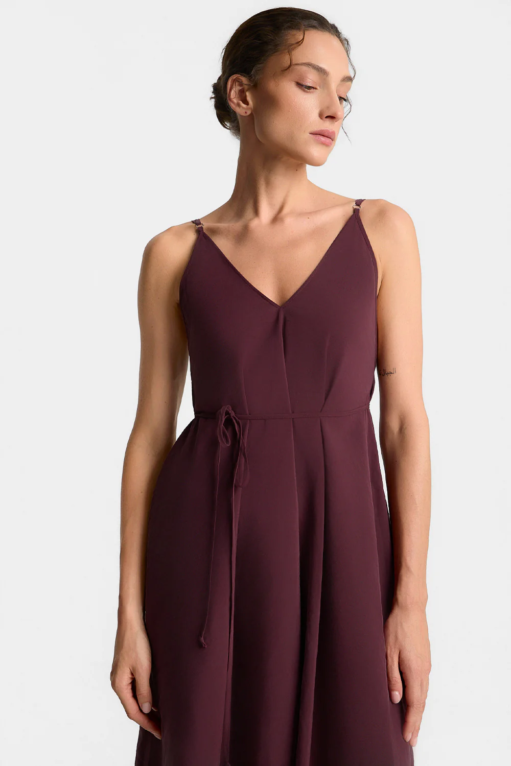 Sukienka Miss Odyssey Burgundy - Image 3