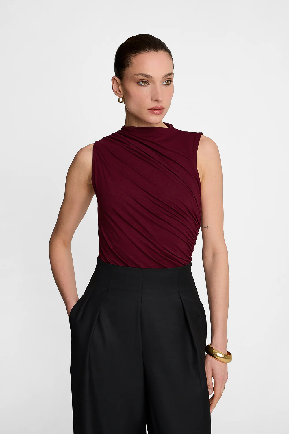 Top Miss Sculptural Burgundy - Image 3