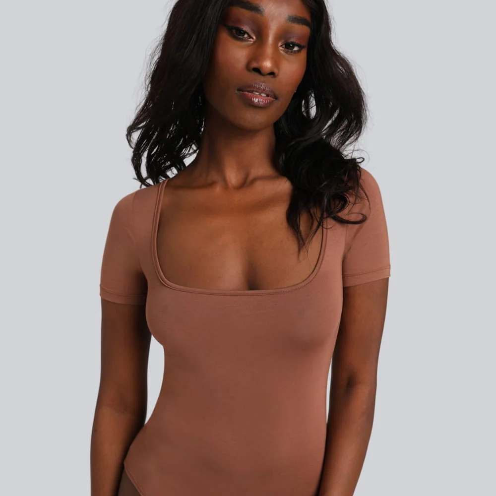 Body Miss Invisible Shortsleeve U-neck Chocolate - Image 4
