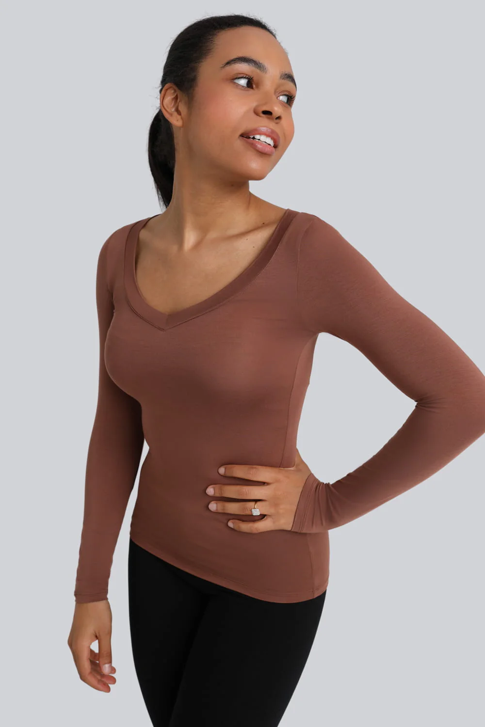 Longsleeve Miss Invisible V-neck Chocolate - Image 4
