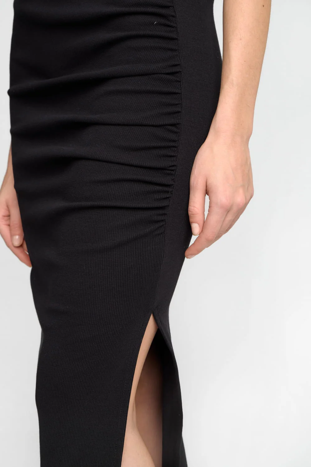Spódnica Miss Shapely Black - Image 3