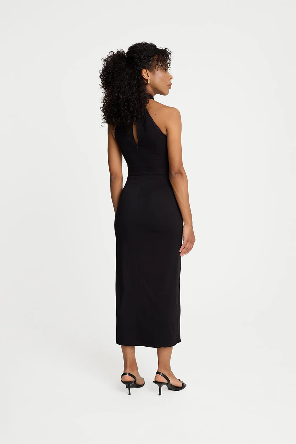 Sukienka Miss Poised Black - Image 5