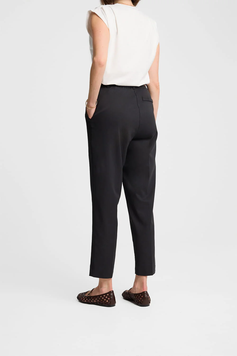 Spodnie Miss Efficient Charcoal Grey - Image 5
