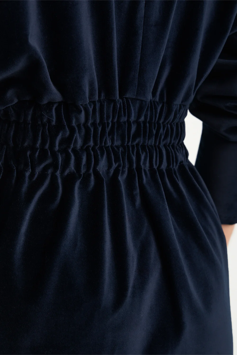 Sukienka Miss Velvet Navy - Image 4