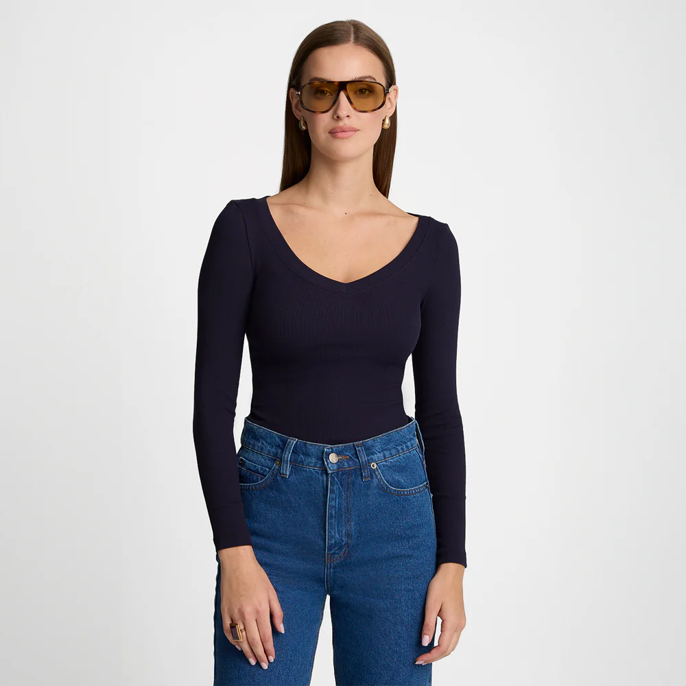 Longsleeve Miss Womanly Navy - Image 8
