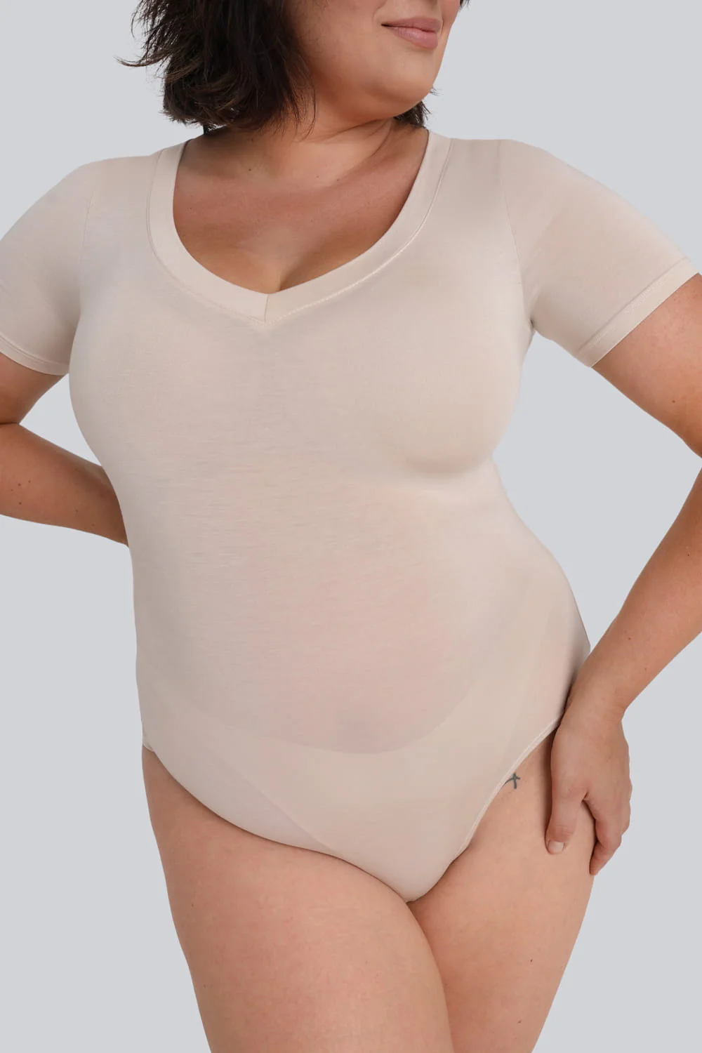 Body Miss Invisible Shortsleeve V-neck Sand - Image 7