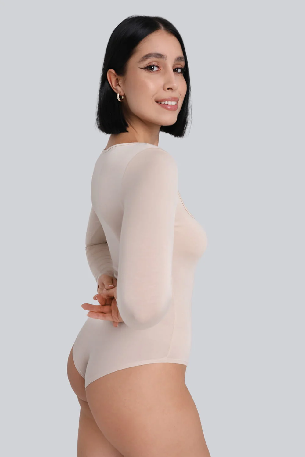 Body Miss Invisible Longsleeve U-neck Sand - Image 3