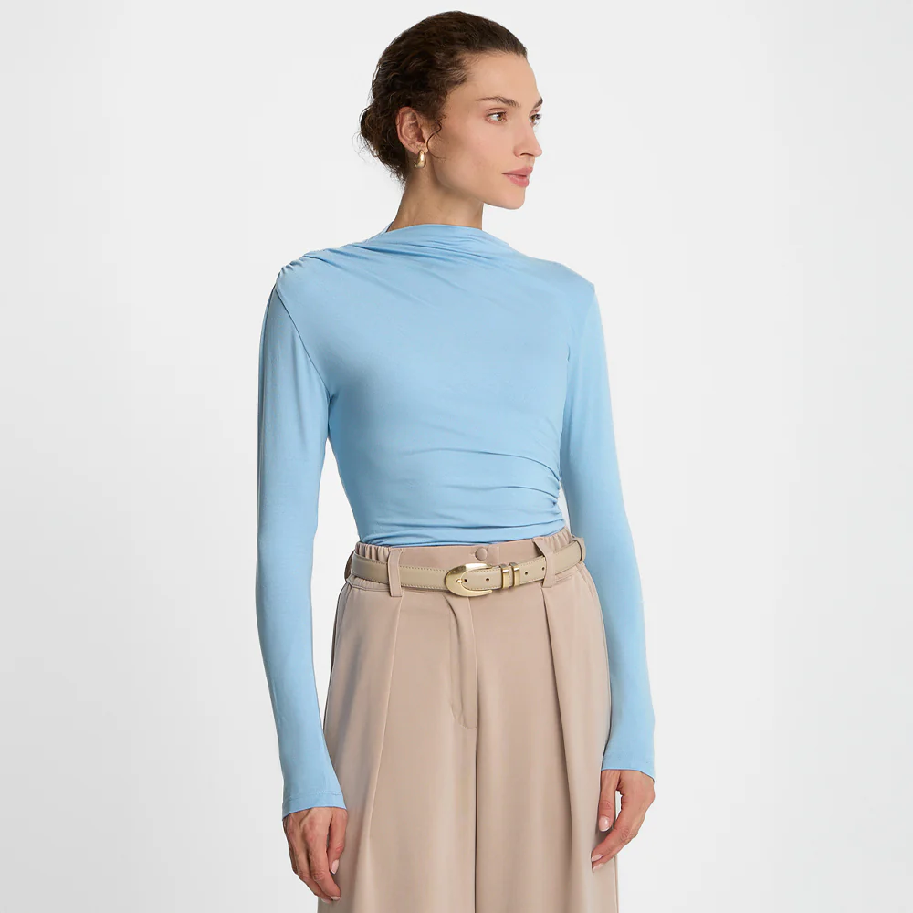 Longsleeve Miss Sculptural Light Blue - Image 8