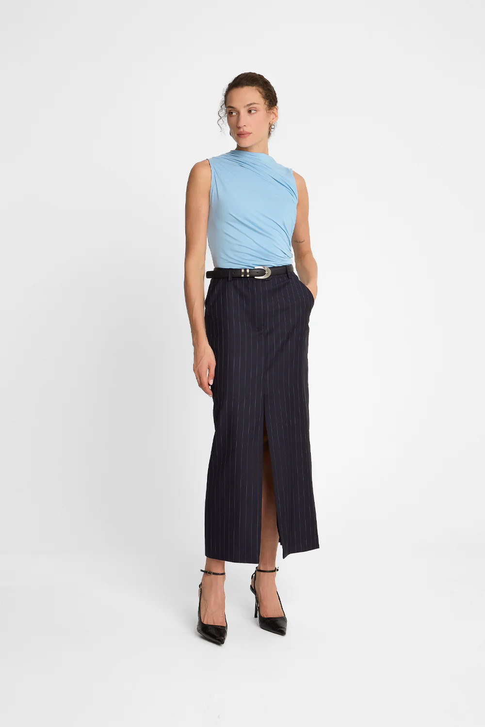 Top Miss Sculptural Light Blue - Image 3