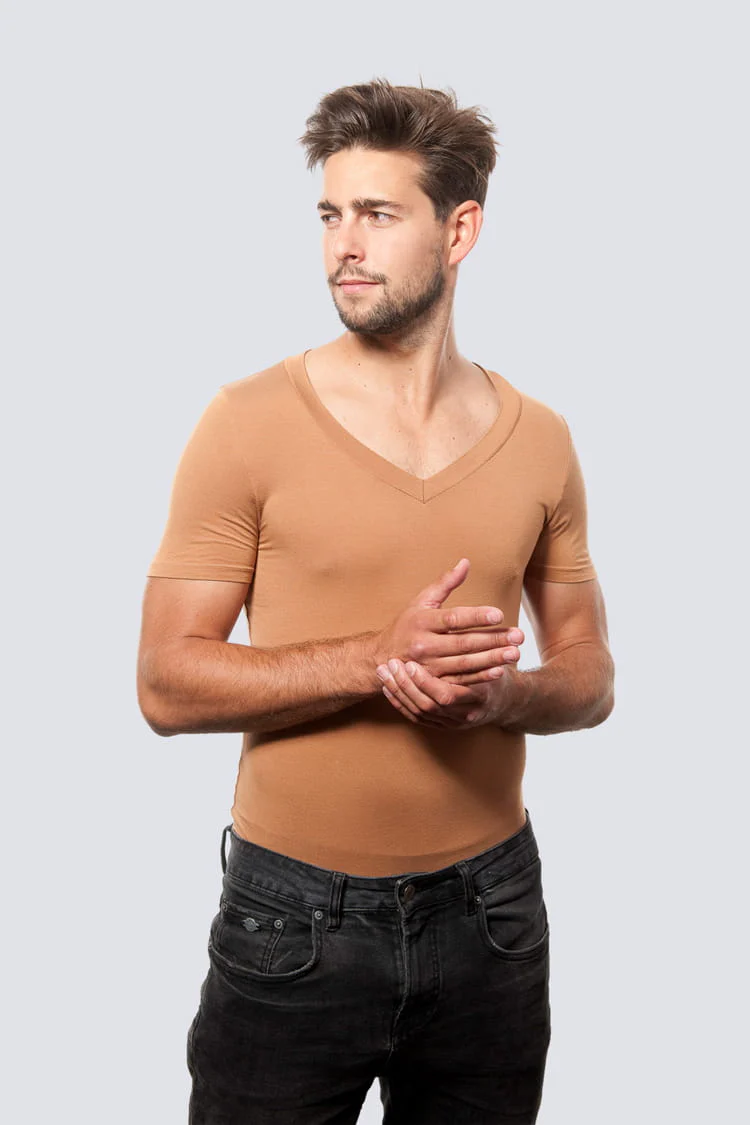 T-shirt Mr Invisible V-neck Caramel